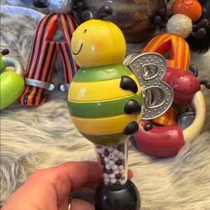 Vintage BATTAT Toy Bug B Bee Rattle Baby Kids Music Musical Instrument